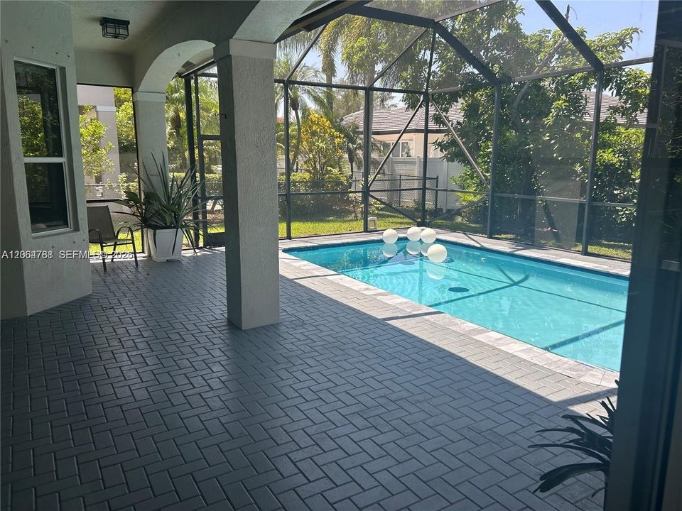 For Rent: $6,599 (4 beds, 3 baths, 2873 Square Feet)
