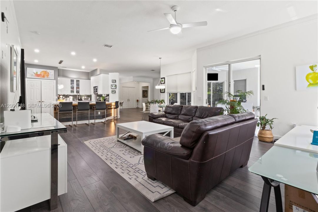 For Rent: $6,599 (4 beds, 3 baths, 2873 Square Feet)