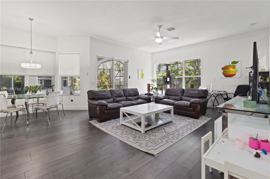 For Rent: $6,599 (4 beds, 3 baths, 2873 Square Feet)