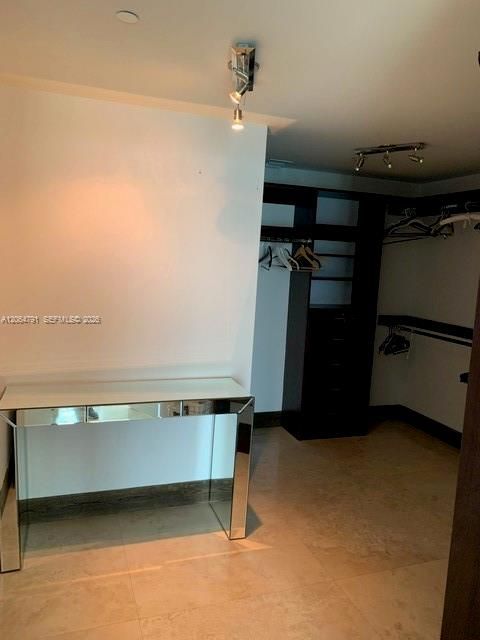 For Rent: $14,000 (2 beds, 2 baths, 1815 Square Feet)