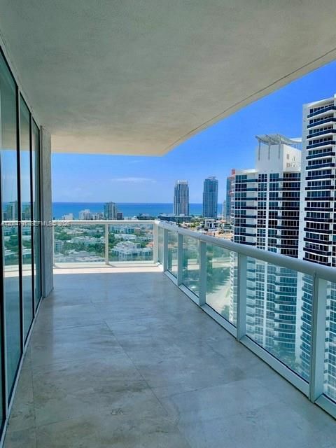 For Rent: $14,000 (2 beds, 2 baths, 1815 Square Feet)