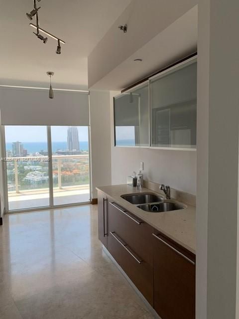 For Rent: $14,000 (2 beds, 2 baths, 1815 Square Feet)