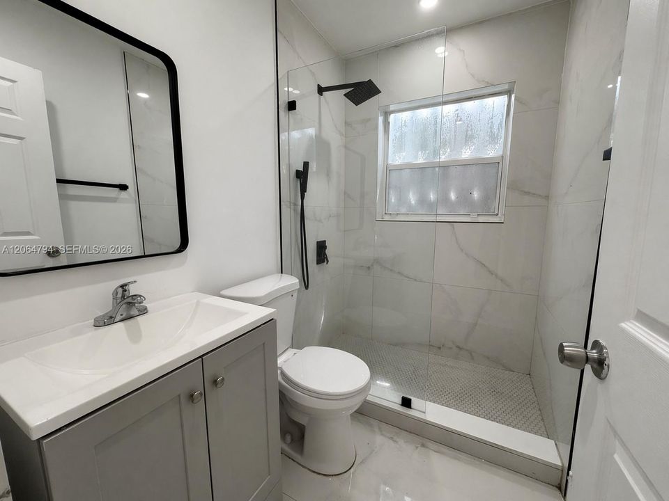 For Sale: $569,000 (3 beds, 2 baths, 1277 Square Feet)