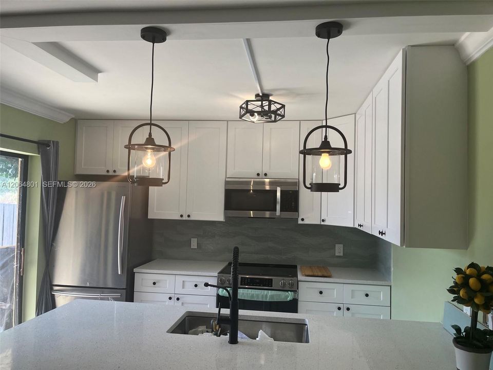 En Venta: $299,000 (2 camas, 2 baños, 1236 Pies cuadrados)