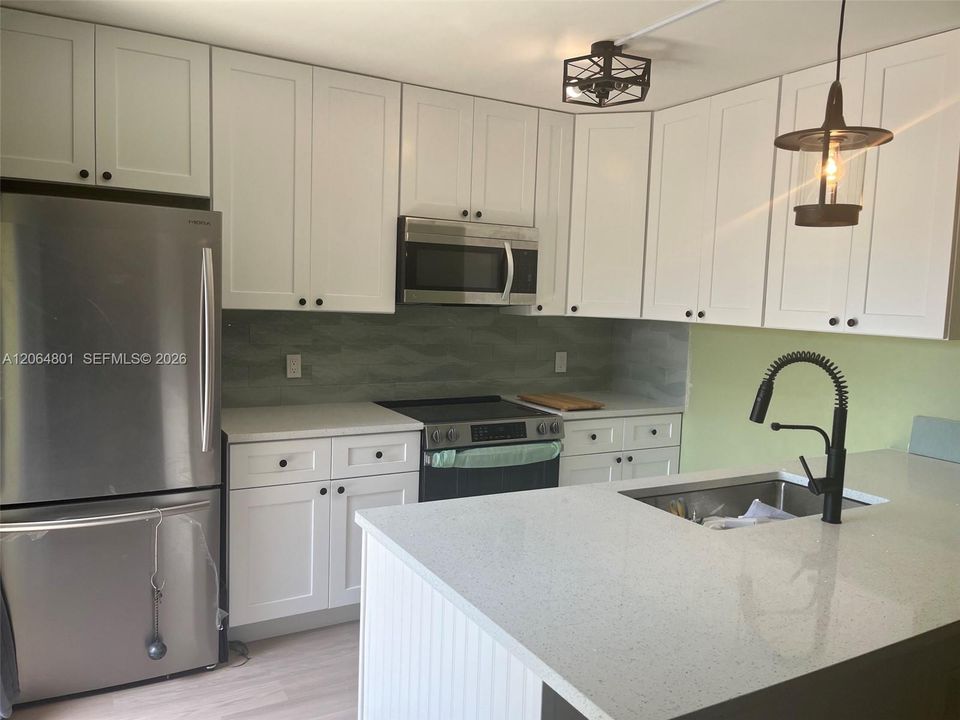 En Venta: $299,000 (2 camas, 2 baños, 1236 Pies cuadrados)