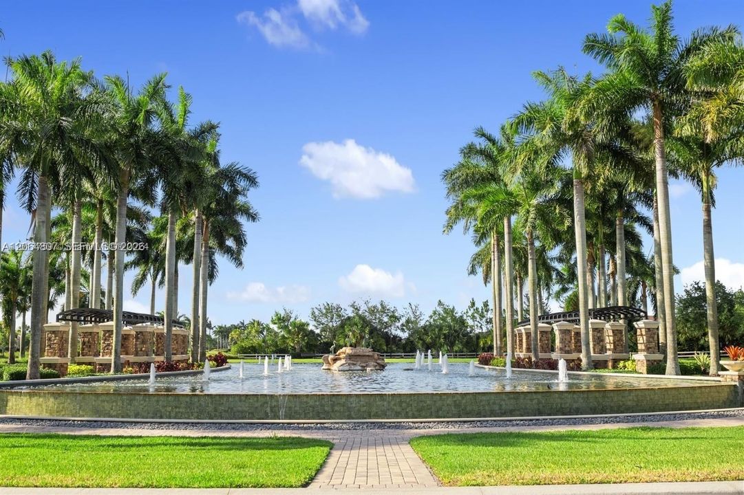 For Sale: $1,399,000 (6 beds, 4 baths, 3810 Square Feet)