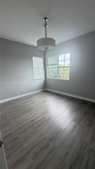 For Sale: $1,399,000 (6 beds, 4 baths, 3810 Square Feet)