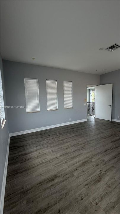 For Sale: $1,399,000 (6 beds, 4 baths, 3810 Square Feet)