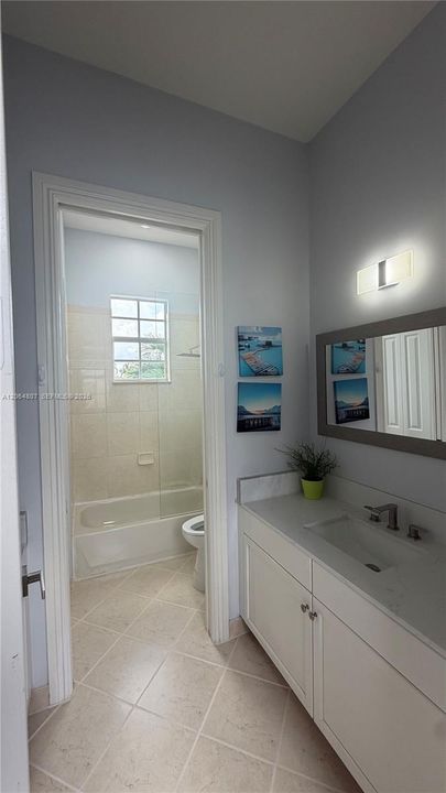 For Sale: $1,399,000 (6 beds, 4 baths, 3810 Square Feet)