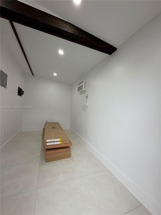 For Rent: $1,350 (0 beds, 1 baths, 0 Square Feet)