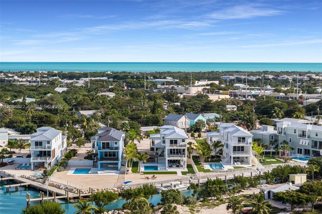 For Sale: $5,495,000 (5 beds, 5 baths, 3219 Square Feet)
