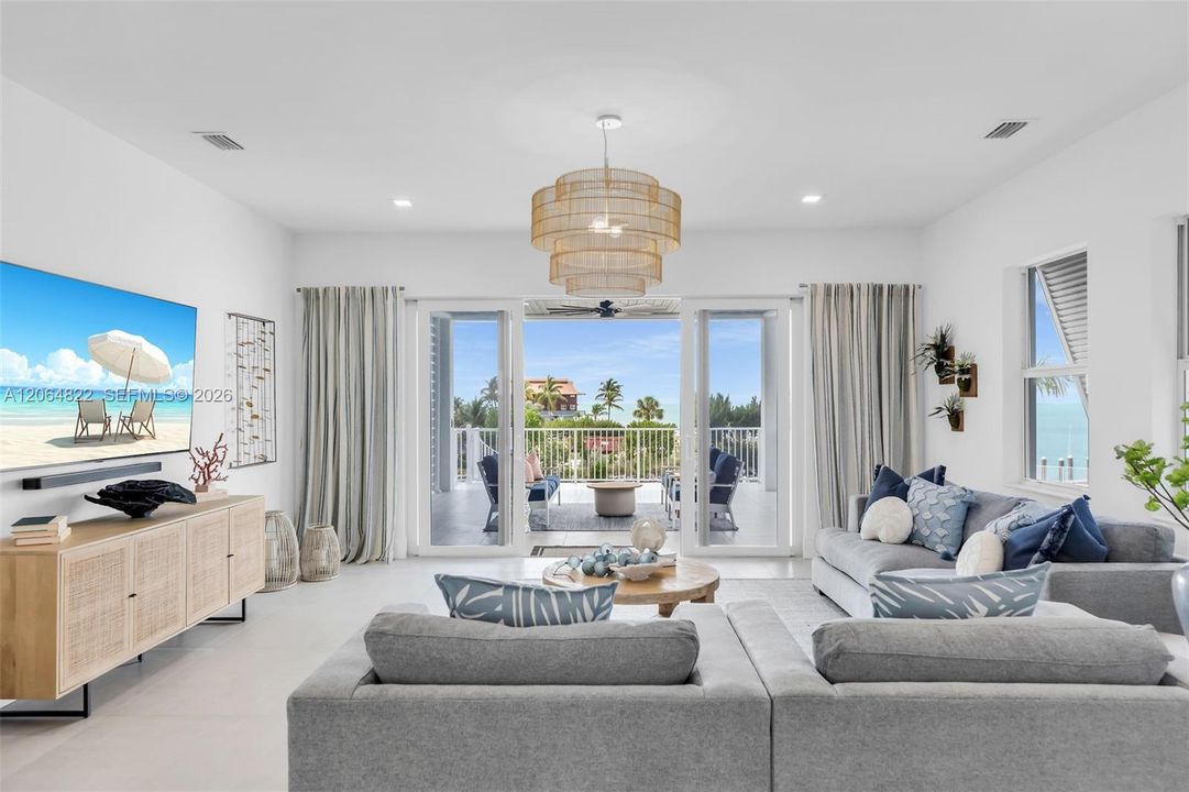 For Sale: $5,495,000 (5 beds, 5 baths, 3219 Square Feet)