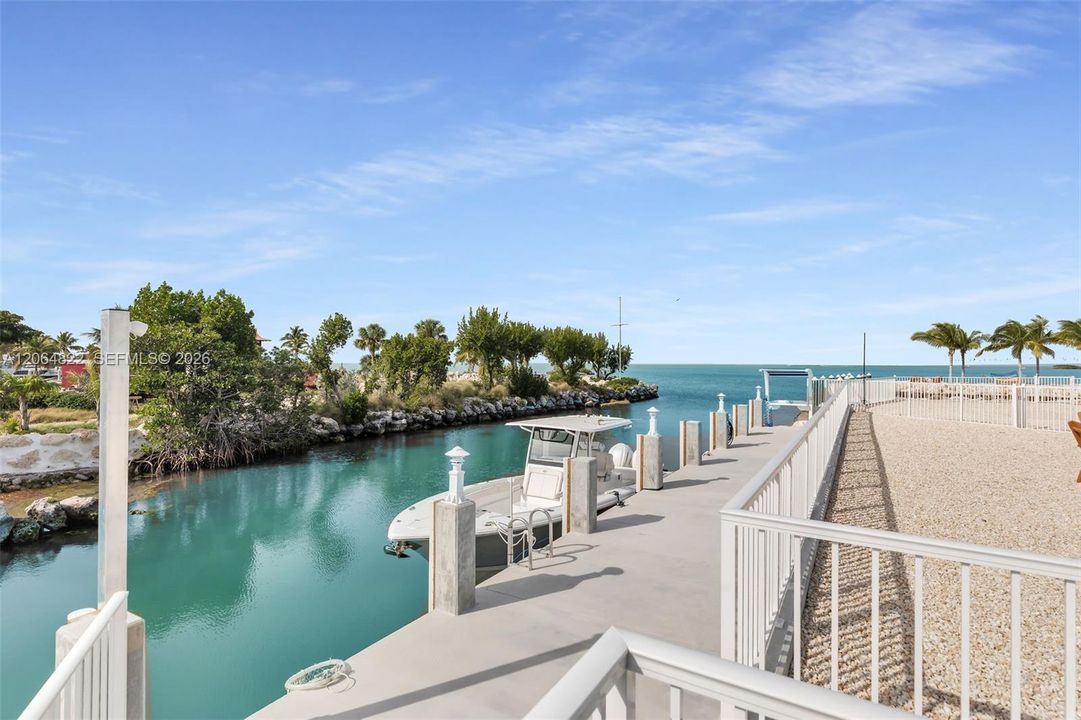 For Sale: $5,495,000 (5 beds, 5 baths, 3219 Square Feet)