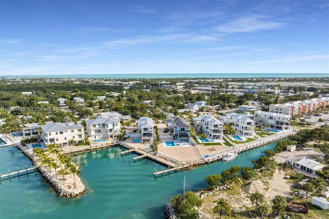 For Sale: $5,495,000 (5 beds, 5 baths, 3219 Square Feet)