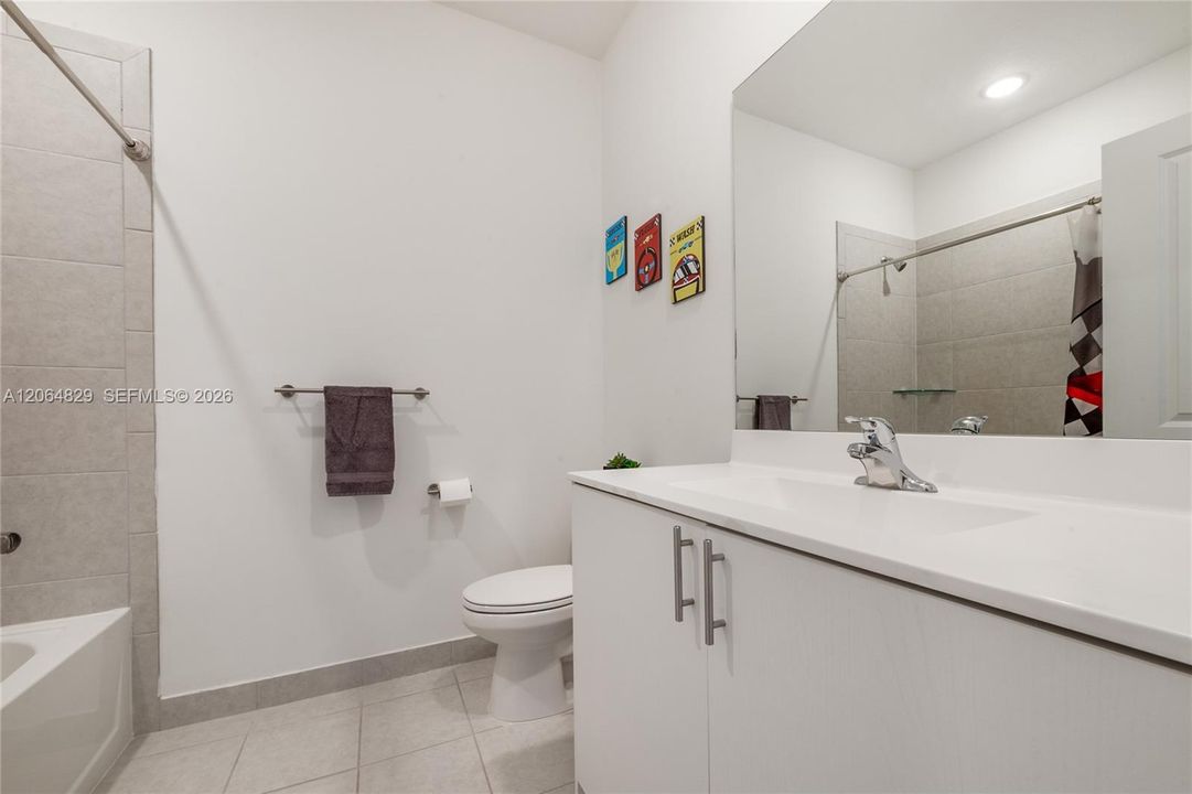 For Rent: $3,400 (4 beds, 2 baths, 1820 Square Feet)