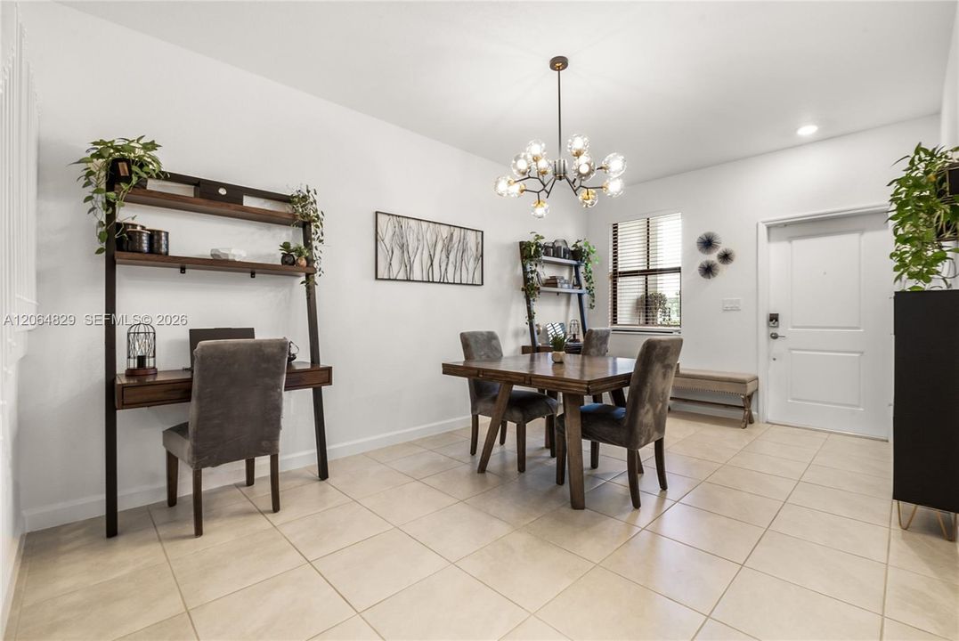 For Rent: $3,400 (4 beds, 2 baths, 1820 Square Feet)