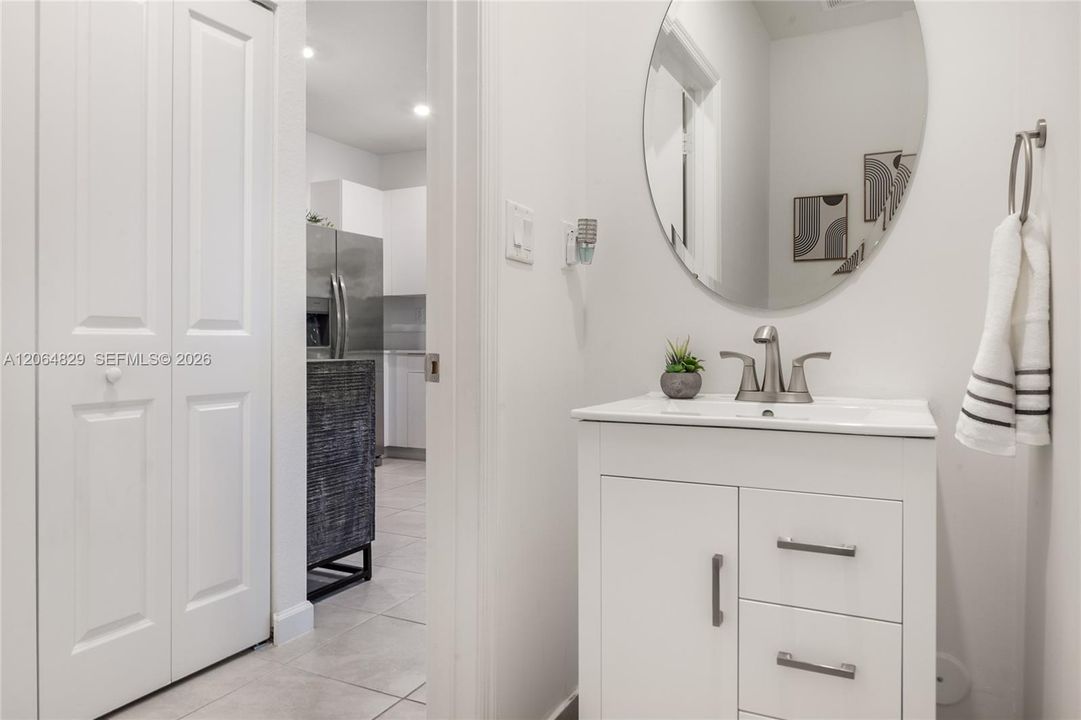For Rent: $3,400 (4 beds, 2 baths, 1820 Square Feet)
