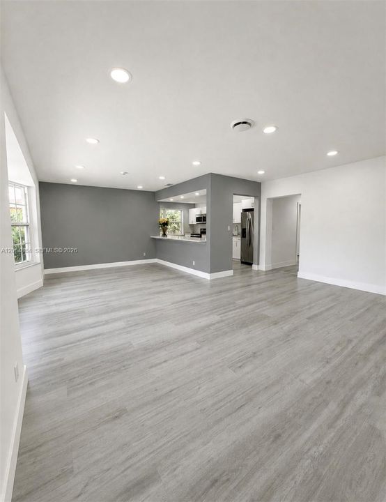For Sale: $485,000 (4 beds, 2 baths, 1692 Square Feet)