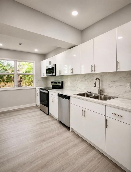 For Sale: $485,000 (4 beds, 2 baths, 1692 Square Feet)