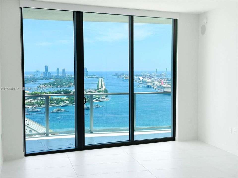 For Sale: $2,195,000 (2 beds, 3 baths, 1819 Square Feet)