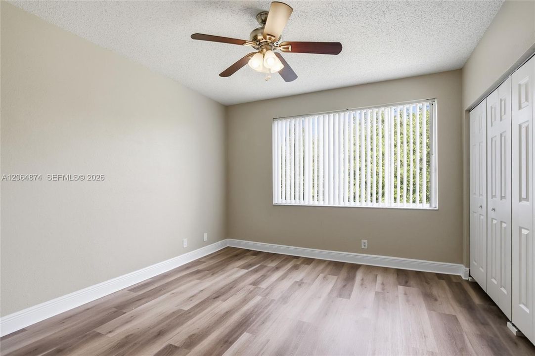 For Sale: $345,000 (2 beds, 2 baths, 1110 Square Feet)