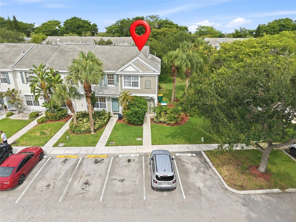 For Sale: $345,000 (2 beds, 2 baths, 1110 Square Feet)