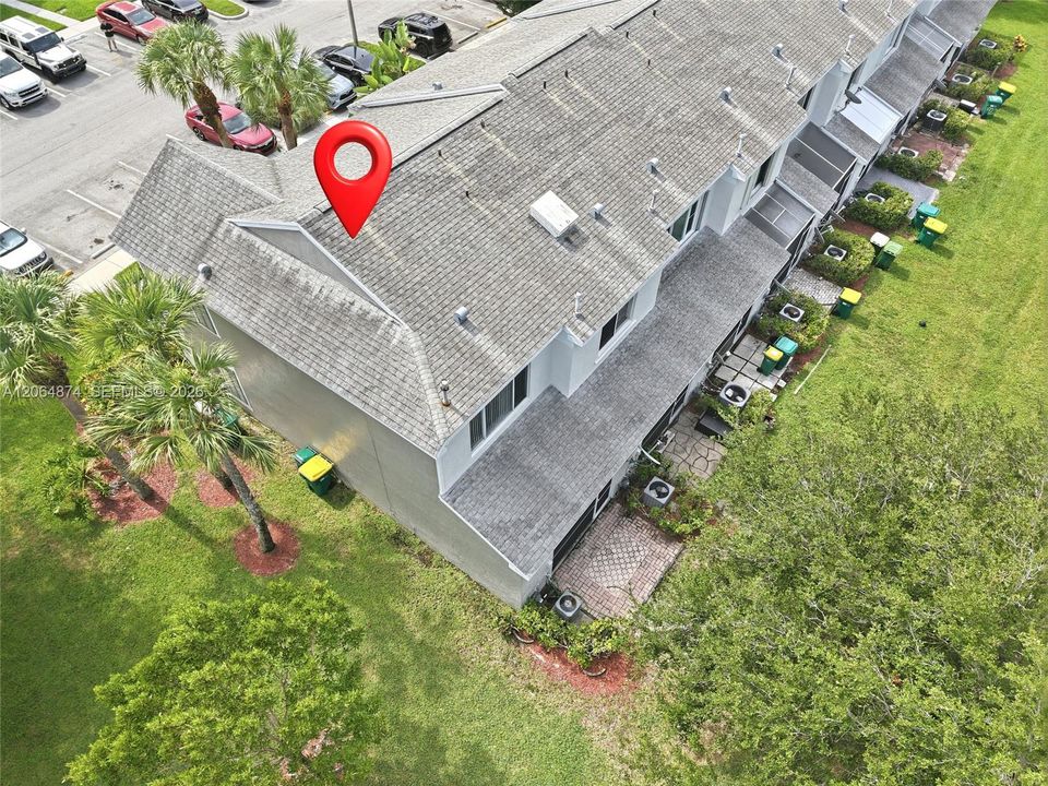 For Sale: $345,000 (2 beds, 2 baths, 1110 Square Feet)