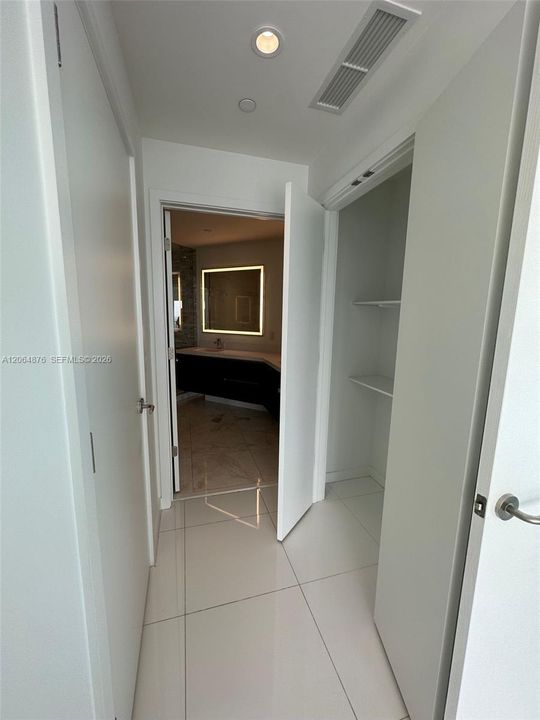 En Venta: $780,000 (1 camas, 2 baños, 1173 Pies cuadrados)