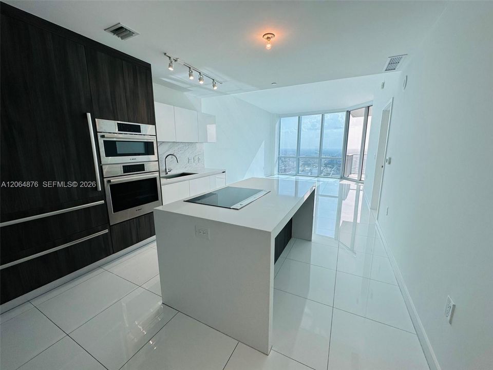 En Venta: $780,000 (1 camas, 2 baños, 1173 Pies cuadrados)