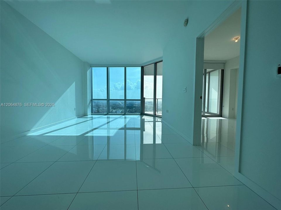 En Venta: $780,000 (1 camas, 2 baños, 1173 Pies cuadrados)