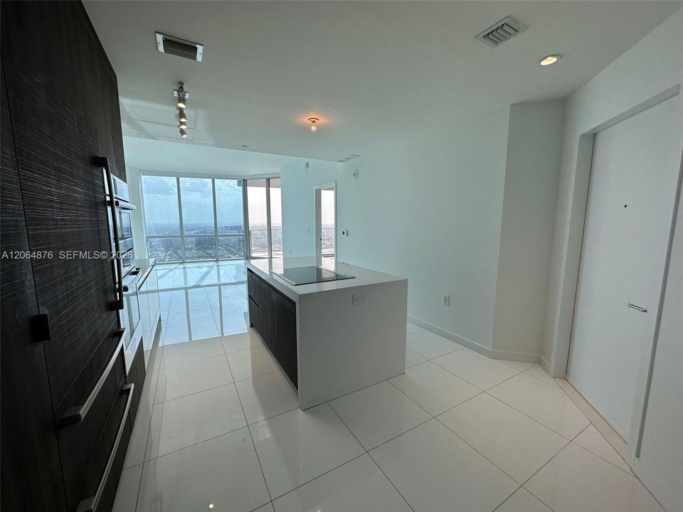 En Venta: $780,000 (1 camas, 2 baños, 1173 Pies cuadrados)