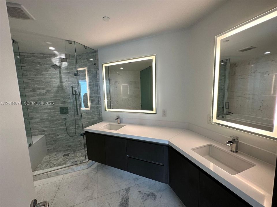 En Venta: $780,000 (1 camas, 2 baños, 1173 Pies cuadrados)