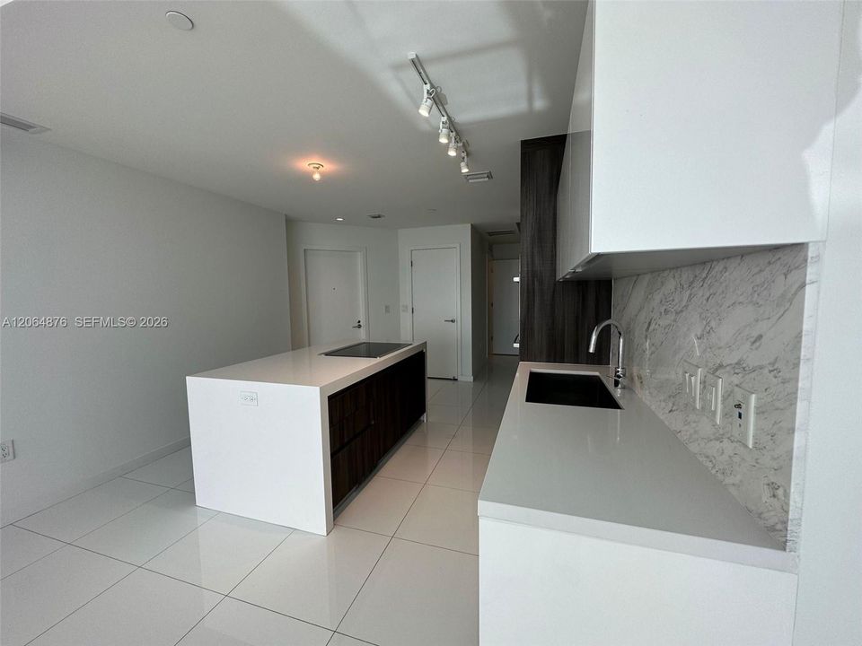 En Venta: $780,000 (1 camas, 2 baños, 1173 Pies cuadrados)
