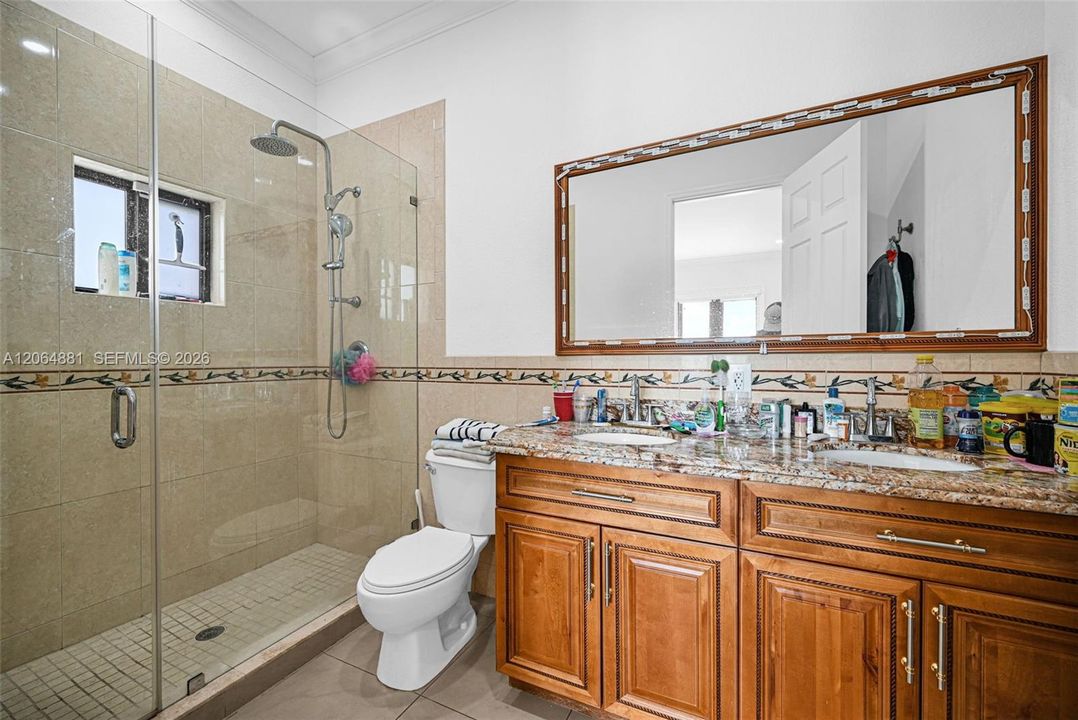 For Sale: $850,000 (4 beds, 3 baths, 2079 Square Feet)