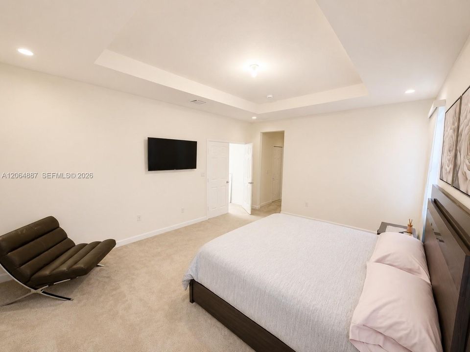 En Renta: $5,900 (5 camas, 4 baños, 2909 Pies cuadrados)