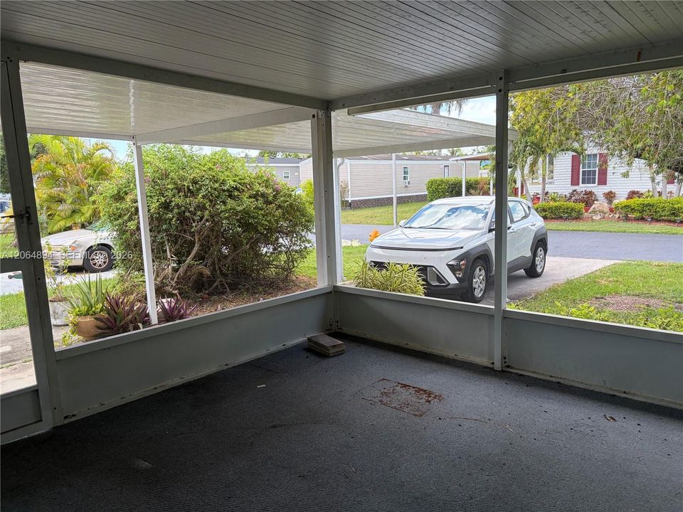 For Sale: $225,000 (2 beds, 2 baths, 1170 Square Feet)