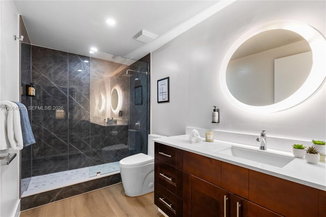 En Venta: $743,000 (1 camas, 1 baños, 693 Pies cuadrados)