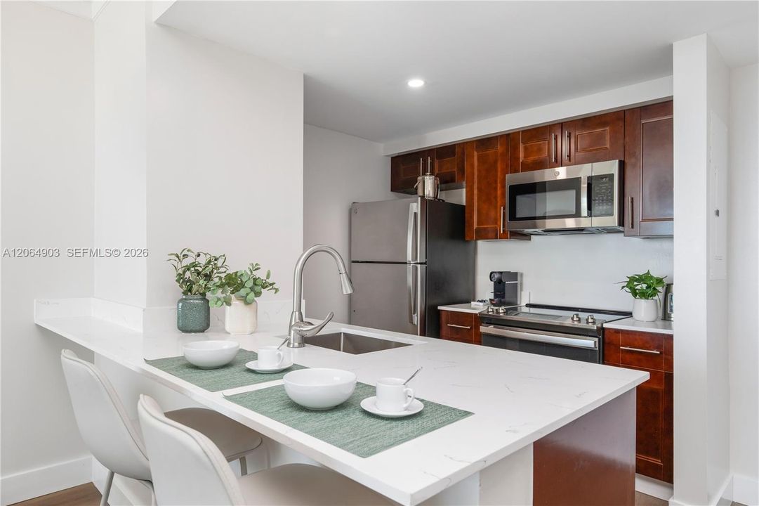 En Venta: $743,000 (1 camas, 1 baños, 693 Pies cuadrados)