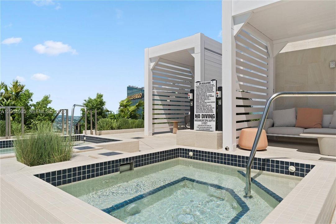 For Sale: $3,500,000 (3 beds, 3 baths, 2328 Square Feet)