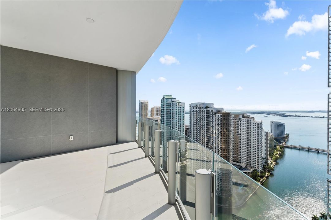 For Sale: $3,500,000 (3 beds, 3 baths, 2328 Square Feet)