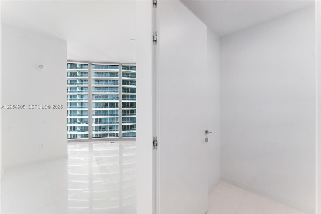 For Sale: $3,500,000 (3 beds, 3 baths, 2328 Square Feet)