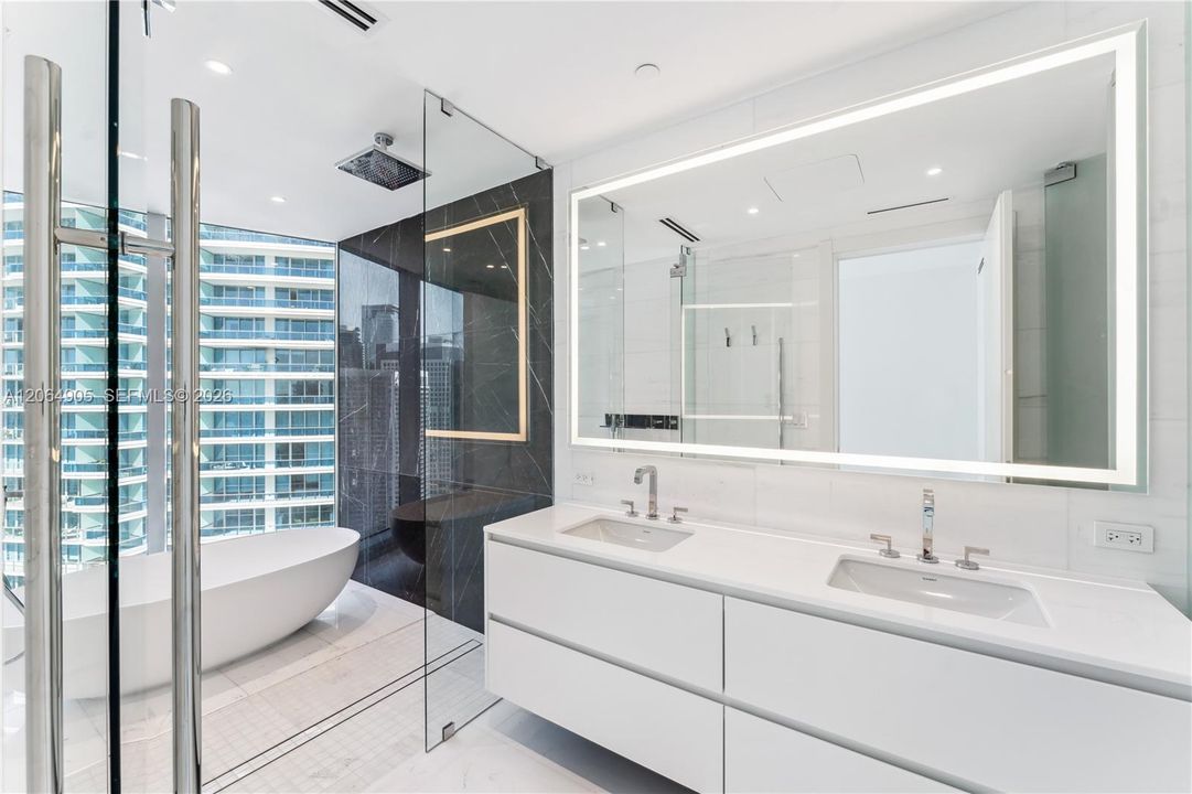 For Sale: $3,500,000 (3 beds, 3 baths, 2328 Square Feet)