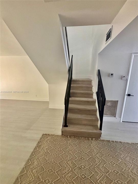For Sale: $410,000 (3 beds, 2 baths, 1581 Square Feet)