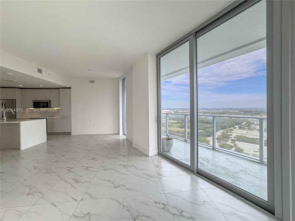 For Rent: $4,100 (3 beds, 3 baths, 1297 Square Feet)