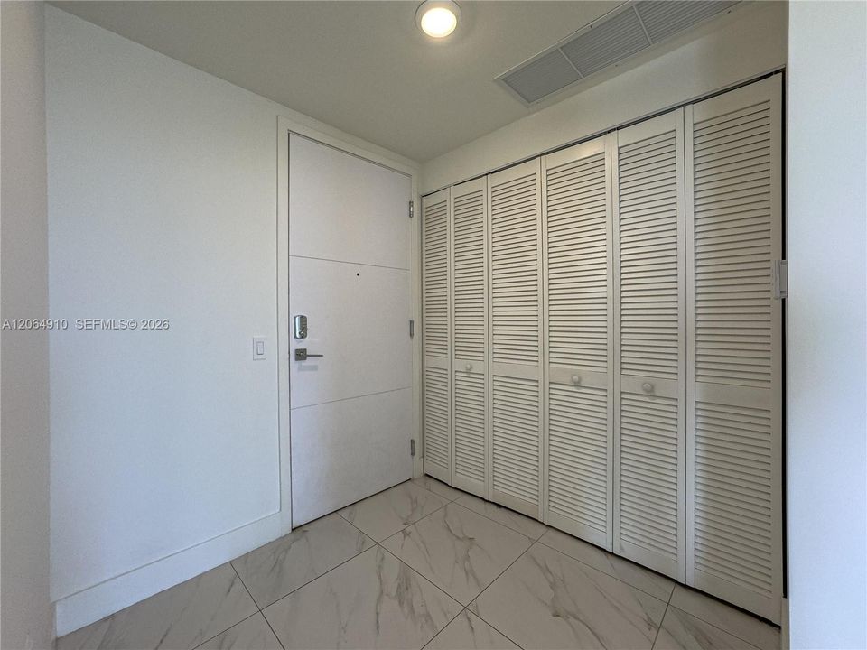 For Rent: $4,100 (3 beds, 3 baths, 1297 Square Feet)