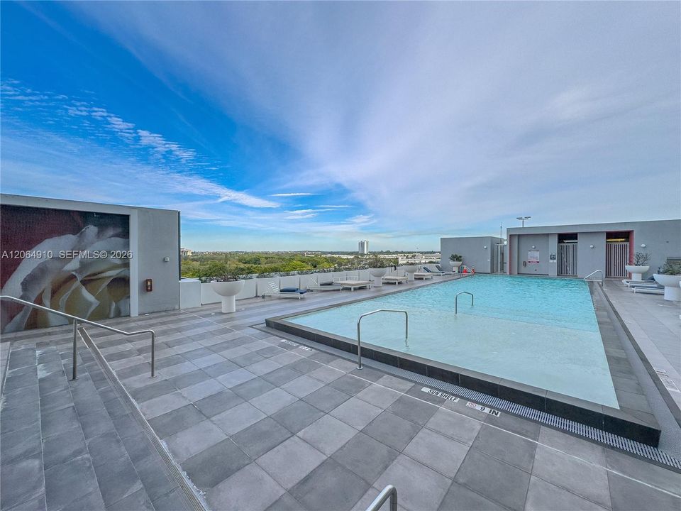 For Rent: $4,100 (3 beds, 3 baths, 1297 Square Feet)