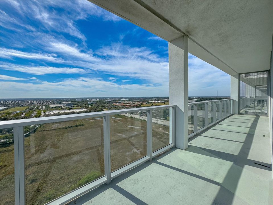 For Rent: $4,100 (3 beds, 3 baths, 1297 Square Feet)