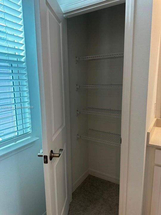 В аренду: $2,700 (4 спален, 3 ванн, 0 Квадратных фут)