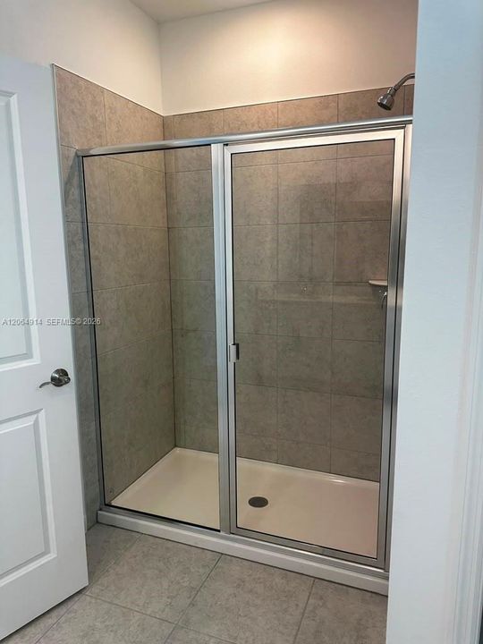 В аренду: $2,700 (4 спален, 3 ванн, 0 Квадратных фут)