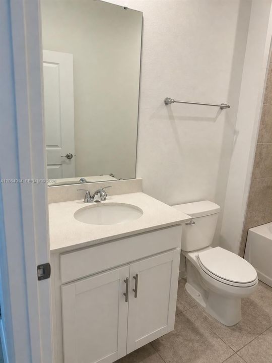 В аренду: $2,700 (4 спален, 3 ванн, 0 Квадратных фут)